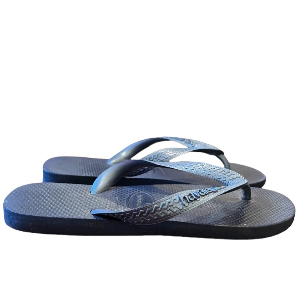 Blue Havaianas Flip Flops Size 35/36